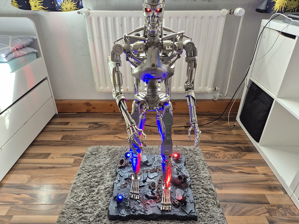 Terminator Hachette 95